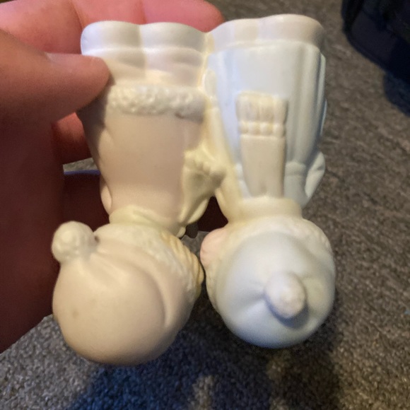 Precious Moments 531812 Sugar Town Tammy & Debbie Bearing Gifts 1995 No Box - Picture 3 of 7